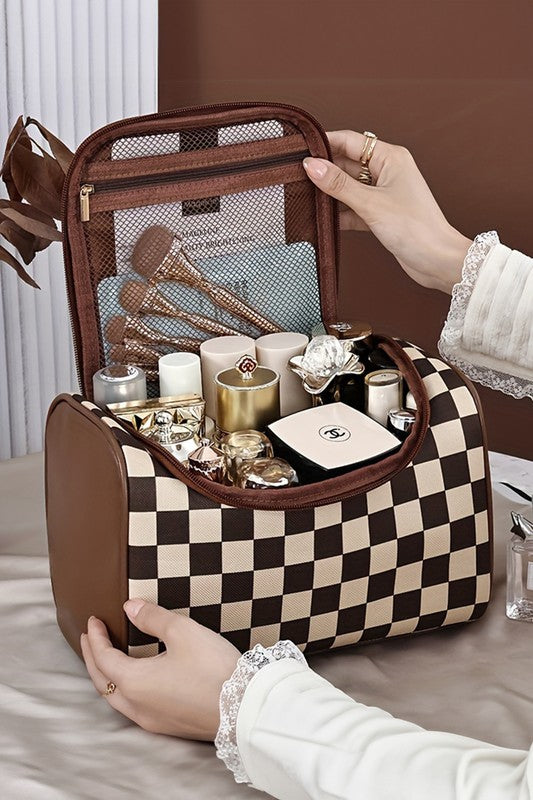 Checkered PU Leather Zipper Makeup Bag – Sofi Stella Women's & Children's Boutique