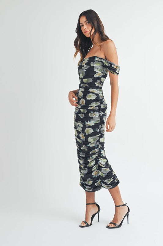 off shoulder bodycon dress floral Black FLORAL PRINT OFF SHOULDER DETAIL BODYCON DRESS