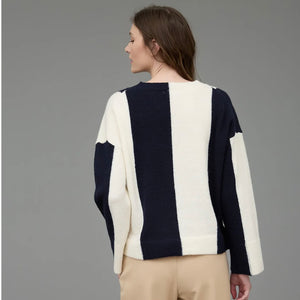 WIDE STRIPE V NECK PULLOVER SWEATER