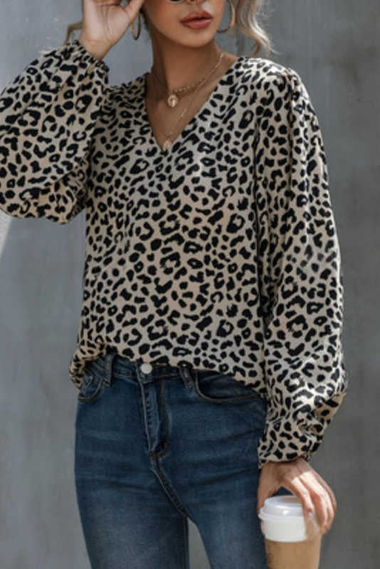 Leopard Printed V Neck Puff Sleeve Blouse