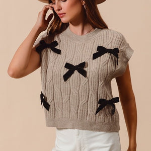 CABLE KNIT SWEATER VEST TOP