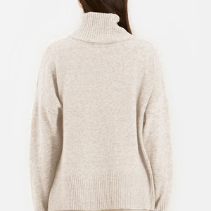 OATMEAL TURTLENECK KNIT PULLOVER SWEATER