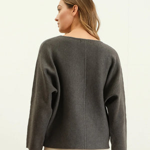 CHARCOAL BOAT NECK KNIT SWEATER