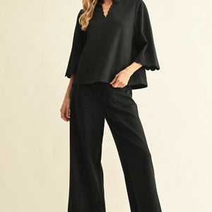 Black Scallop Edge Detail Solid Top