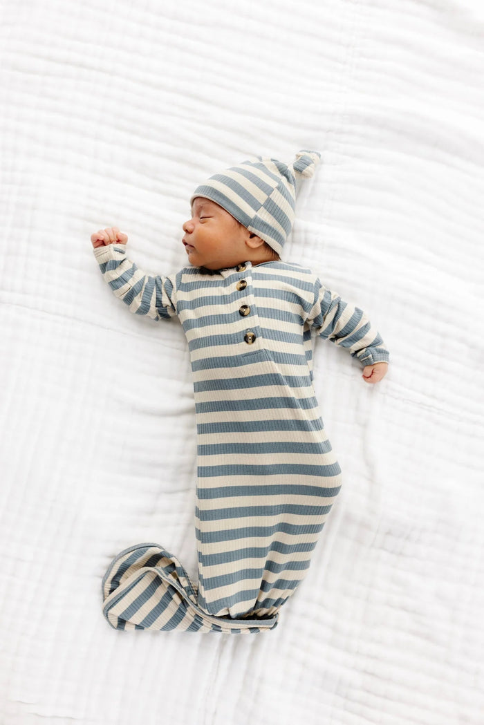 LL Lincoln Ribbed Knotted gown and hat