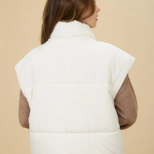 CREAM OVERSIZED SNAP BUTTON PUFFER VEST