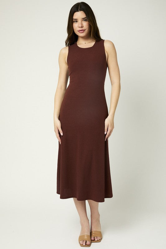 Brown sleeveless midi dress w cutout