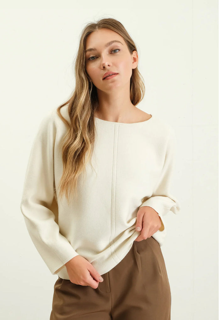 CREAM SOLID BOAT NECK FRONT SEAM KNIT SWEATER