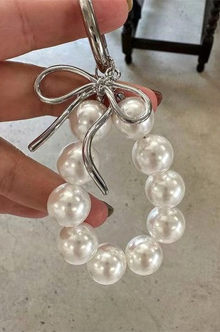 BAG CHARM-PEARL WRISTLET KEYCHAIN BAG CHARM