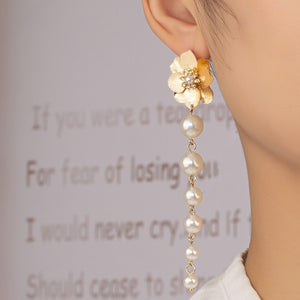 LINEAR FLOWER PEARL DROP EARRINGS