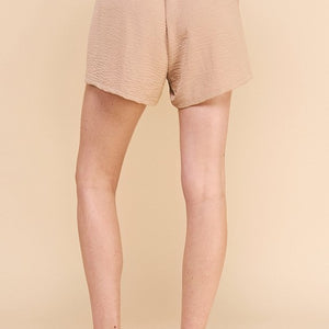 Latte tie shorts