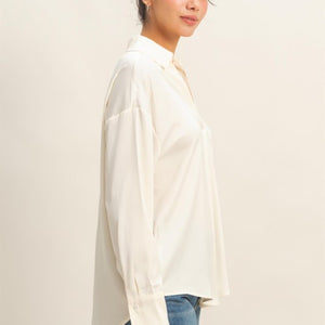 Off white Collared V-neck Satin Blouse