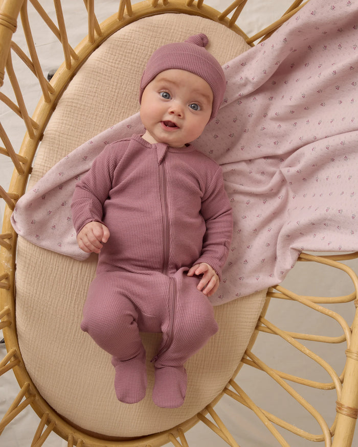 QM MULBERRY WAFFLE SLEEPER W HAT