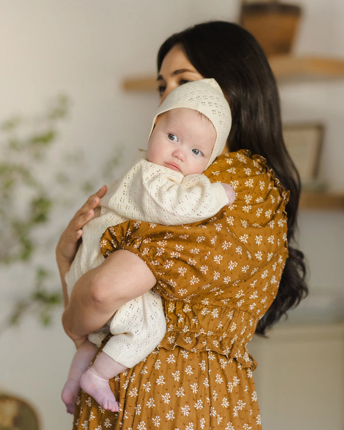 QM cream sweater bonnet