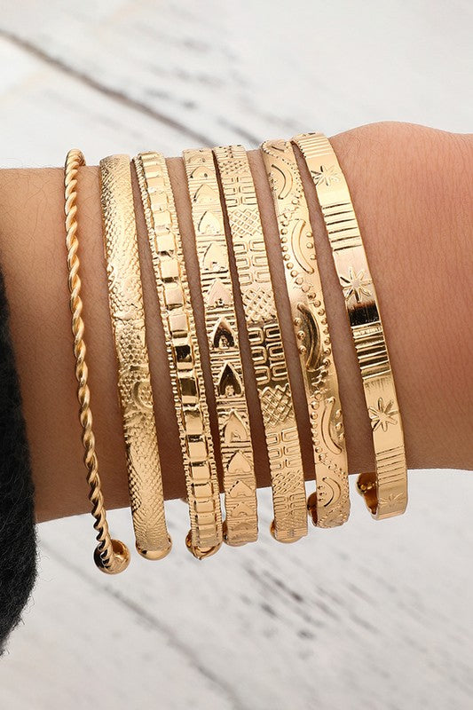 7pcs/set Textured Plated Open Alloy Bangle Set