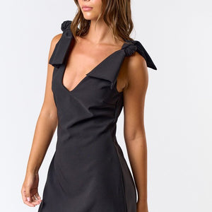 Black SHOULDER BOW DETAILED SHIFT DRESS