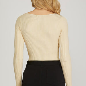 ECRU SWEETHEART NECK RIBBED KNIT TOP