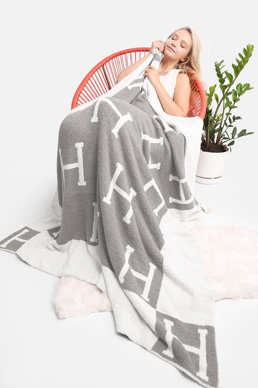 Grey luxury H cozy blanket