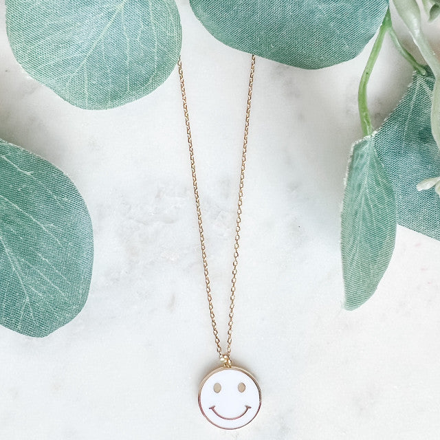 White smile dainty necklace